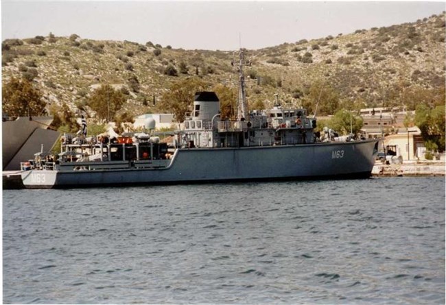 Πειραιάς - Εικόνες σοκ: Το εμπορικό έκοψε στα δύο το "Καλλιστώ"- Ποιό είναι το μυστικό που απέτρεψε την βύθισή του
