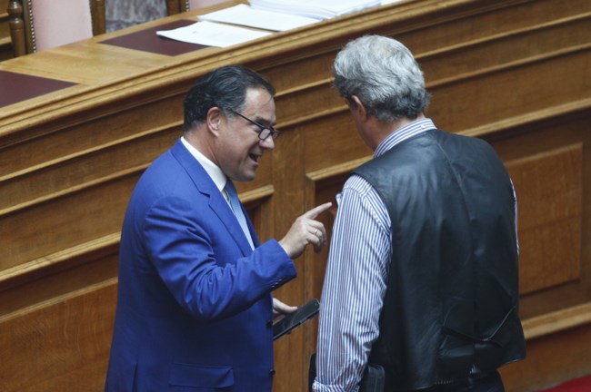 Βουλή: Η συγγνώμη του Άδωνι Γεωργιάδη στον Πολάκη - "Κακώς είπα το "ουστ", το αναγνωρίζω"