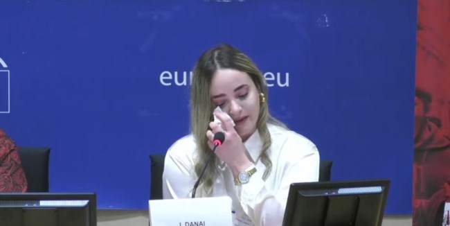 ΣΤΕΦΑΝΙΑ ΕΝΚΕΛΕΙΝΤΑ