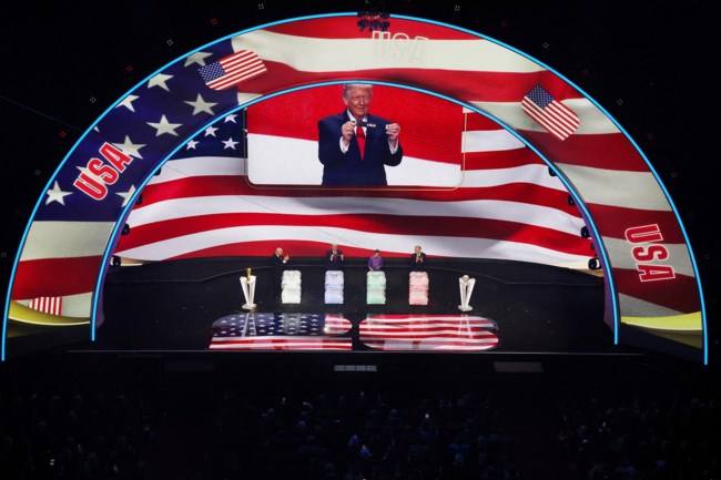 Τελικά ο Τραμπ πήρε... βραβείο Ειρήνης - Του το έδωσε η FIFA δια χειρός Ινφαντίνο [βίντεο]