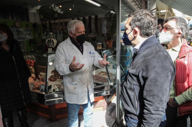 Τσίπρας: Κατάσταση λεηλασίας στην αγορά και στα νοικοκυριά - Ο Μητσοτάκης πολλαπλασίασε την κρίση ακρίβειας