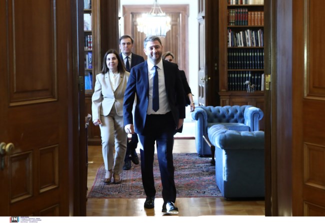 Επέστρεψε τη διερευνητική εντολή ο Νίκος Ανδρουλάκης: "Δεν υπάρχουν περιθώρια συγκλίσεων"