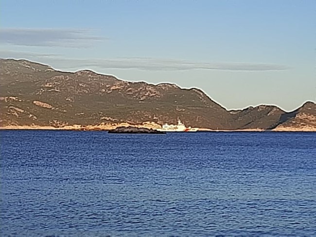 Καστελόριζο: Τουρκική ακταιωρός κόβει βόλτες στο ακριτικό νησί - Τους ενόχλησε η ελληνική σημαία [Εικόνες-Βίντεο]
