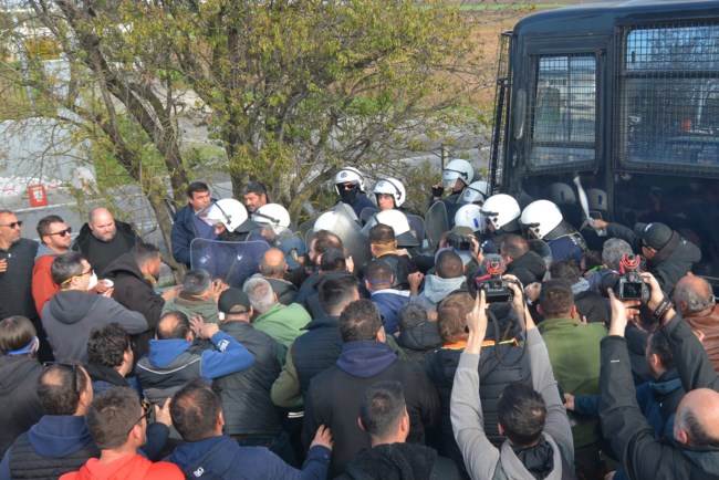 Ο "χάρτης" των αγροτικών μπλόκων και οι παρακάμψεις: Κινητοποιήσεις σε Νίκαια, Ε65, Μάλγαρα και Έβρο [εικόνες - βίντεο]