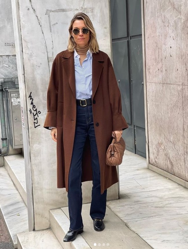 Το απόλυτο layering: Η Βίκυ Καγιά δείχνει πώς πρέπει να φοράμε το ζιβάγκο για να μην είναι βαρετό