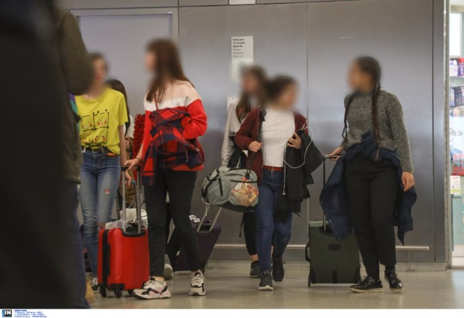 Στην Ελλάδα επέστρεψαν οι πρώτοι μαθητές απο την Ιταλία λόγω κορονοϊού