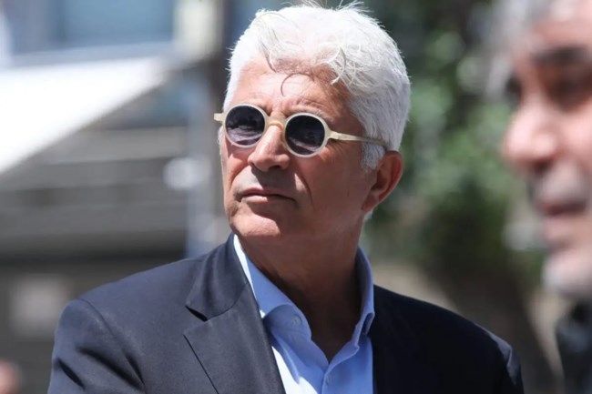 Κηδεία Μανώλη Παπαδόπουλου: Το "αντίο" της ΑΕΚ στον 57χρονο παλαίμαχο ποδοσφαιριστή [εικόνες]