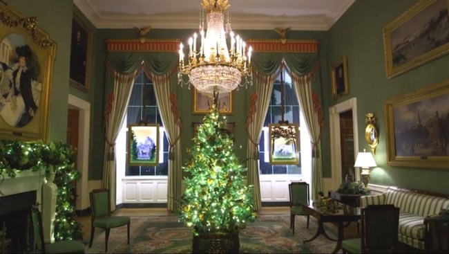 MELANIA CHRISTMAS