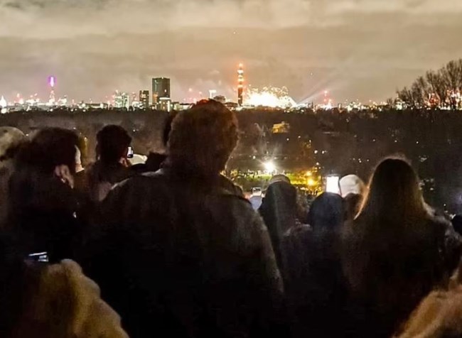 ΛΟΝΔΙΝΟ ΠΡΩΤΟΧΡΟΝΙΑ ΔΟΛΟΦΟΝΙΑ 16ΧΡΟΝΟΥ