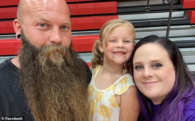 ΟΙΚΟΓΕΝΕΙΑΚΗ