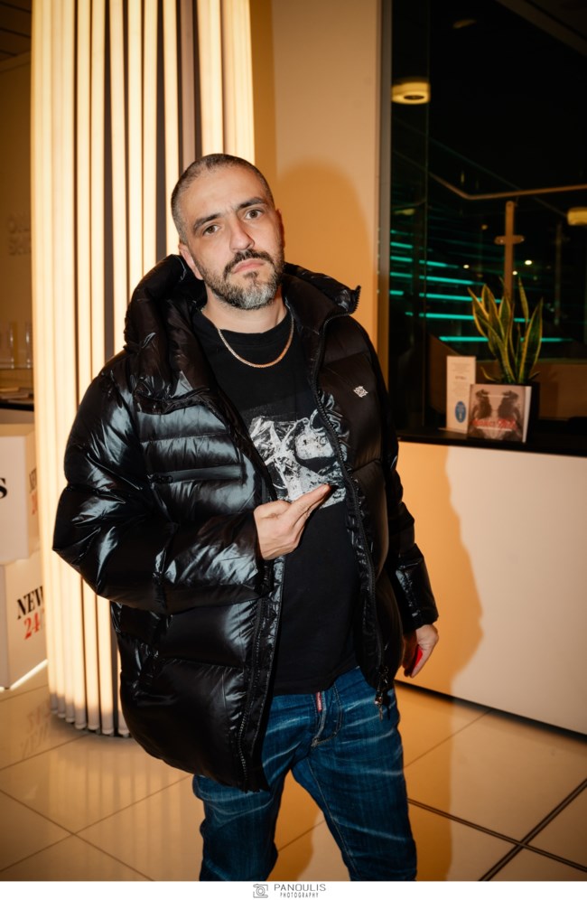 Ο ΛΕΞ σε κινηματογραφική πρεμιέρα - Η σπάνια δημόσια εμφάνιση του Έλληνα ράπερ που γεμίζει στάδια