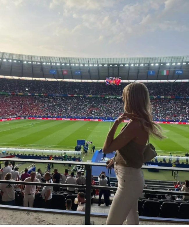 Νικολαΐδου