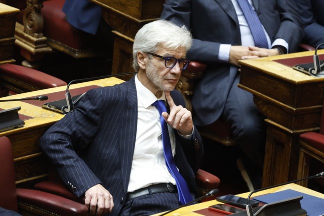 Συγκίνησε ο Βλαχάκος στη Βουλή για τον αδελφό του που σκοτώθηκε στα Ίμια: "Ο Τάκης θα καμαρώνει για τις νέες φρεγάτες"