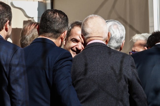 ΜΕΓΑΡΟ ΜΑΞΙΜΟΥ ΒΟΥΛΕΥΤΕΣ
