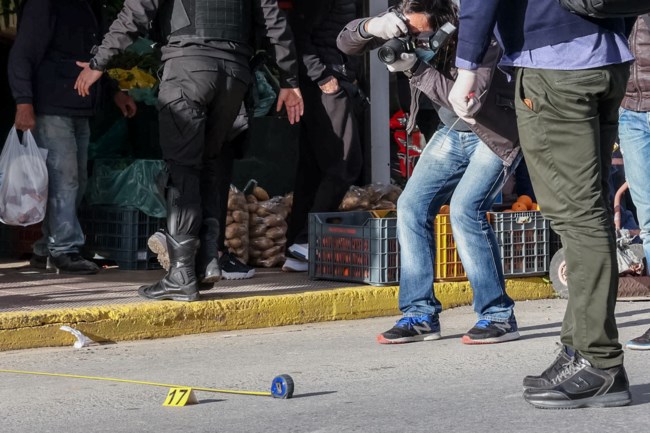 Ηράκλειο: Καταδίωξη με πυροβολισμούς στο Γάζι - Τρεις τραυματίες, ανάμεσά τους ένας αστυνομικός και ένας πολίτης