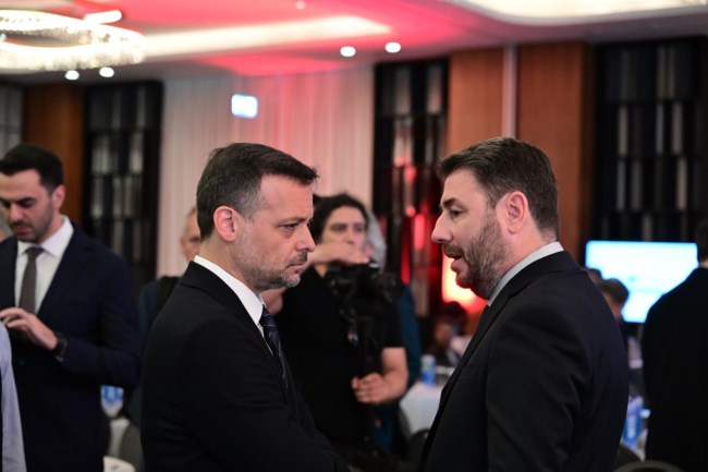 Συγχαρητήριο τηλεφώνημα Δούκα σε Ανδρουλάκη