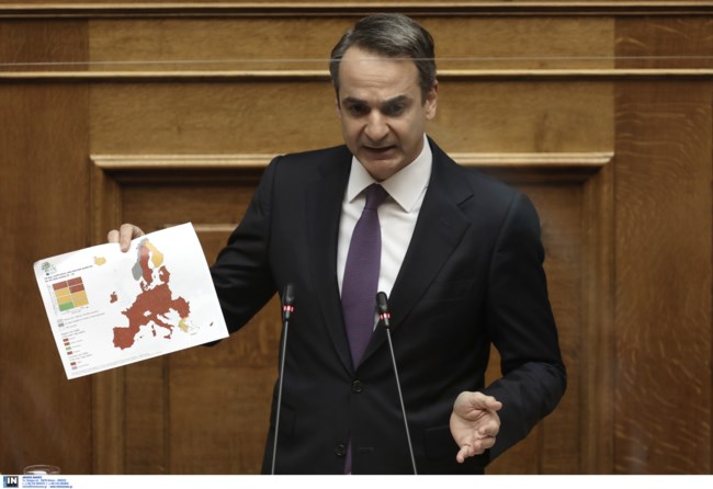 Ειρωνείες Μητσοτάκη στην πρόταση Τσίπρα για τα εμβόλια: "Πάλι καλά που δεν είπατε να κρατικοποιήσουμε την Pfizer με ένα νόμο και ένα άρθρο"