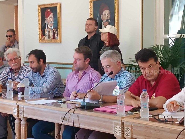 Ο Φάμελλος ανακοίνωσε την υποψηφιότητά του για την προεδρία του ΣΥΡΙΖΑ - O Κασσελάκης περιοδεύει στην Τρίπολη [βίντεο]