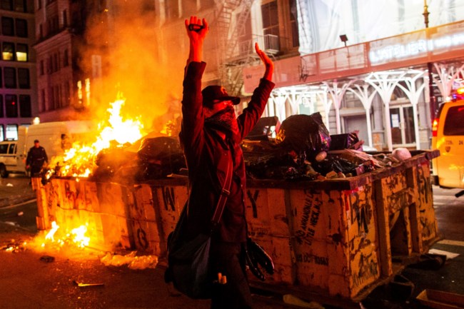 Συνεχίζεται το χάος στις ΗΠΑ - Τρεις ακόμη νεκροί σε Ντάβενπορτ και Λούισβιλ