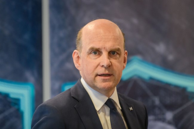 Σκάνδαλο στο ΝΑΤΟ: Ο 55χρονος πρέσβης της Βρετανίας καί η ερωτική σχέση με 29χρονη Ιταλίδα ασκούμενη