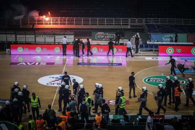 Παναθηναϊκός: Τρεις αγωνιστικές για τα επεισόδια στον 4ο τελικό- Γλίτωσε τα χειρότερα με αφαίρεση βαθμών