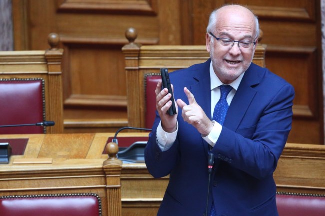 Ο Φλωρίδης απαντά στην Κωνσταντοπούλου: "Υπερασπιστείτε απατεώνες και εγκληματίες - Πήρατε τον κατήφορο"