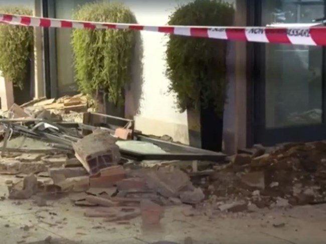 ΙΤΑΛΙΑ ΣΤΕΓΗ ΒΡΑΒΕΥΜΕΝΟΥ ΕΣΤΙΑΤΟΡΙΟΥ ΜΕ ΑΣΤΕΡΙ MICHELIΝ ΚΑΤΕΡΡΕΥΣΕ