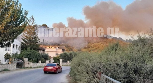 Πυρκαγιά στη Ζάκυνθο: Βελτιωμένη η εικόνα της φωτιάς - Σε επιφυλακή όλη νύχτα οι δυνάμεις πυρόσβεσης και Λιμενικό