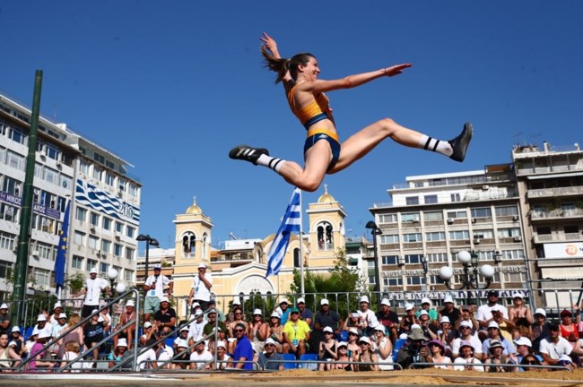 Piraeus Street Long Jump / Eurokinissi