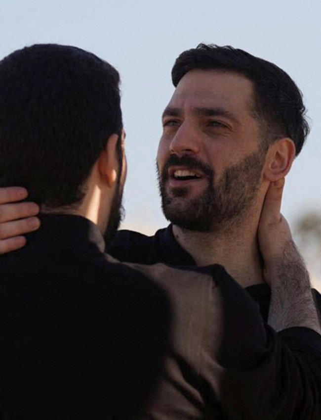Ισραήλ: Οι πρώτες εικόνες από τους ομήρους που απελευθερώθηκαν από την Χαμάς - Δάκρυα και αγκαλιές