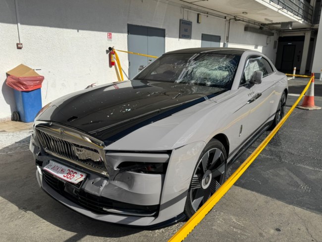 Μαφιόζικη εκτέλεση στη Λεμεσό: Γάζωσαν τον επιχειρηματία Σταύρο Δημοσθένους μπροστά στον γιο του - Βρέθηκε το βαν των δραστών [εικόνες]