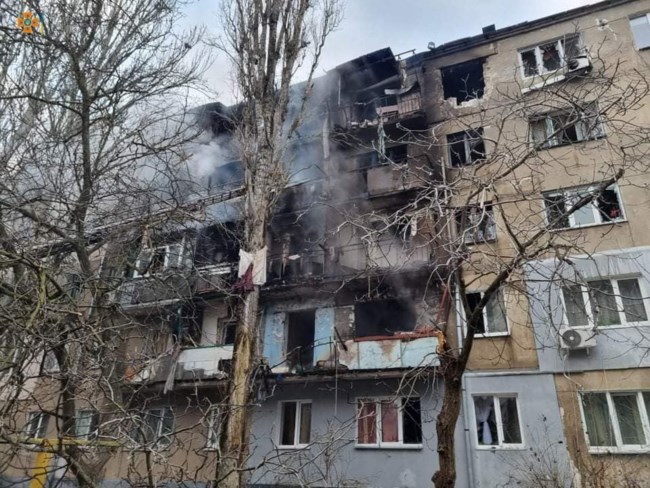 Πόλεμος στην Ουκρανία: Οι Ρώσοι βομβαρδίζουν το Μικολάγιφ - Ουρές χιλιομέτρων από αμάχους [εικόνες]