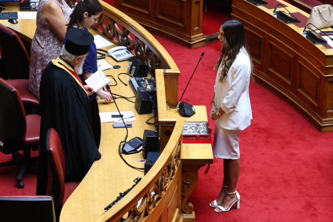 ΜΥΡΤΩ ΚΟΡΟΒΕΣΗ