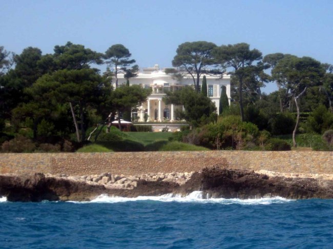 Κατάσχεση στη μαγική βίλα "Σατό ντε λε Κρο" του Αμπράμοβιτς - Την είχαν οι Ουίνσδορ ενώ πήγαινε και ο Τσώρτσιλ