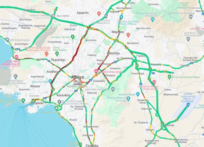 Ακινητοποιήθηκε πούλμαν στο ύψος της Μεταμόρφωσης - Ουρές χιλιομέτρων στον Κηφισό - Live η κίνηση