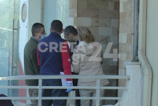 ΧΑΝΙΑ 80ΧΡΟΝΟΣ ΜΑΧΑΙΡΙ