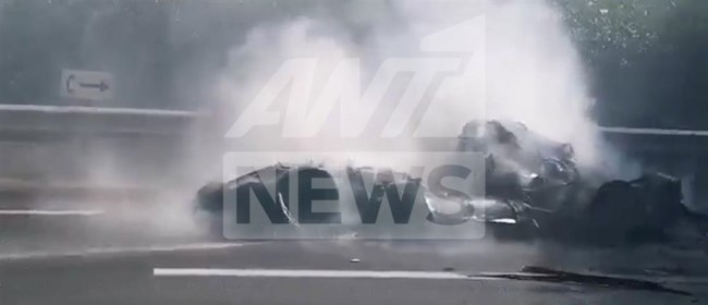 "Ελιωσε"  αυτοκίνητο από φωτιά στην Αττική Οδό - Μεγάλες καθυστερήσεις στην κίνηση
