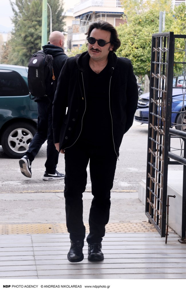 Βασίλης Χαραλαμπόπουλος