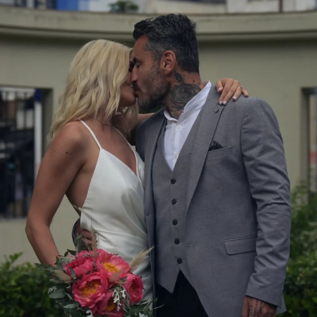 Διαζύγιο "βόμβα" για τον Γιώργο Μαυρίδη και την Κρίστη Καθάργια: Χώρισαν 9 μήνες μετά τον γάμο τους