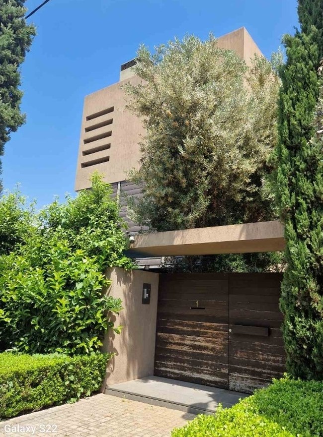 Κώστας Πηλαδάκης: Στο "σφυρί" πολυτελές ακίνητο του επιχειρηματία στη Γλυφάδα