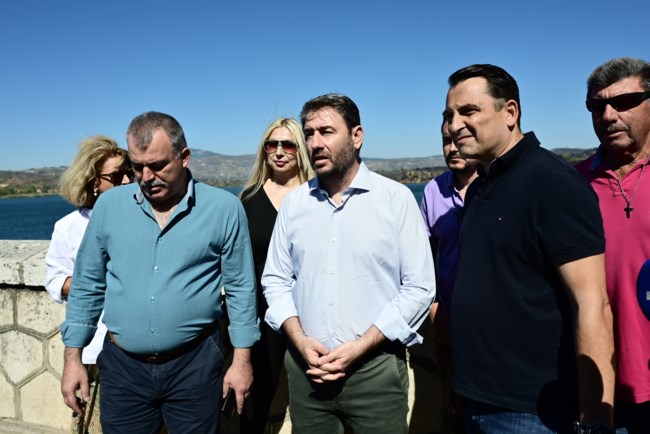 Νίκος Ανδρουλάκης: "Στο ίδιο έργο θεατές με πυρκαγιές και καταστροφές ακόμη και λίγα χιλιόμετρα από το κέντρο της πρωτεύουσας"