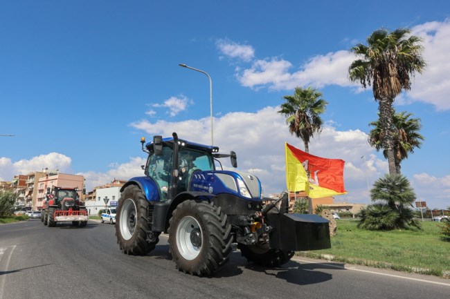 Ιταλία: Η κυβέρνηση στέλνει 500 στρατιώτες στο Μιλάνο για να καταστείλει τις διαδηλώσεις - Πανηγυρισμοί από Σαλβίνι