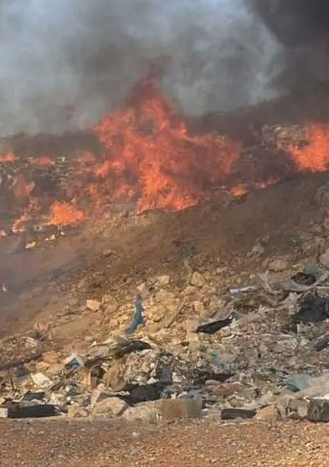 Λασίθι: Μήνυμα από το 112 για την πυρκαγιά σε χώρο εναπόθεσης απορριμμάτων στον Άγιο Νικόλαο