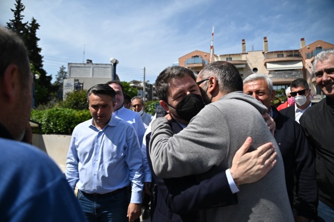 Επίσκεψη Ανδρουλάκη στη Θεσσαλονίκη: Ανευ πολιτική ουσίας το σκετσάκι Μητσοτάκη - Τσίπρα στη Βουλή