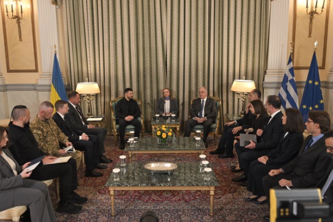 Ζελένσκι: Ευχαριστούμε για τη στήριξη, είμαστε ευγνώμονες - Τασούλας: Η Ελλάδα δεν δέχεται την παραβίαση του διεθνούς δικαίου