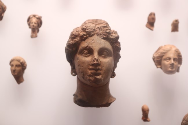 Αιγές