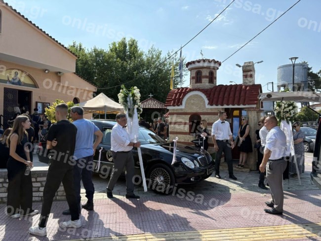 κηδεια 18χρονη λαρισα