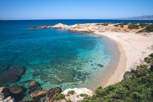 Τα τρία ελληνικά νησιά με τις καλύτερες παραλίες για τους Ελβετούς