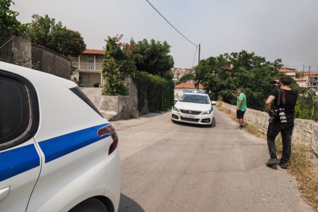 Φωτιά Εύβοια- Εκκληση κατοίκου από το Πευκί:  "Σας παρακαλώ βοηθήστε, καιγόμαστε"