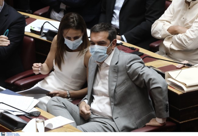 ΒΟΥΛΗ ΜΑΣΚΑ ΤΣΙΠΡΑΣ